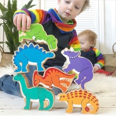 Wooden dinosaur playset - 6 animals