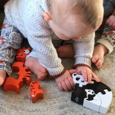Wooden panda & baby jigsaw puzzle